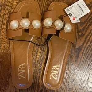 BRAND NEW Zara leather and pearl slide sandals